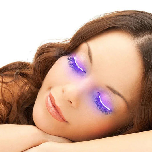 Freak in the Dark Sexy Eyelash Lamp
